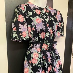 Vintage dress floral pattern size 6